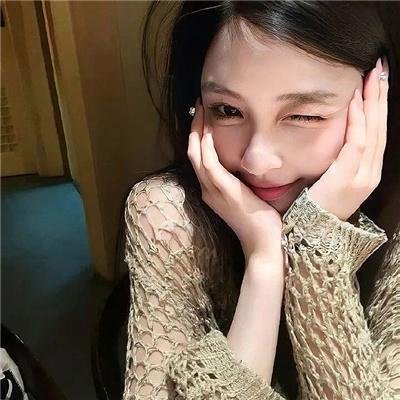 为黛茜小姐开车